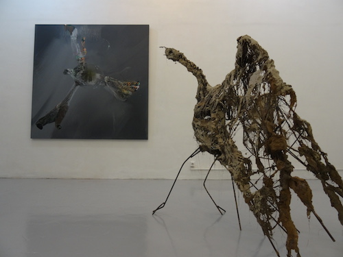 Lionel Sabatté, Echafaudages du quotidien, galerie Porte Avion © Point contemporain Lionel Sabatté, Echafaudages du quotidien, galerie Porte Avion © Point contemporain