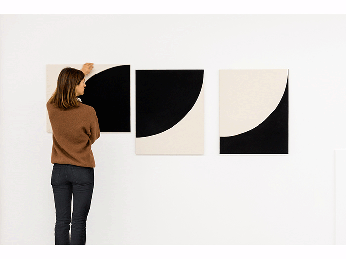 Elvire Bonduelle, Vue de l'exposition The Rotating Painting Show, Courtesy Galerie Laurent Mueller 2015