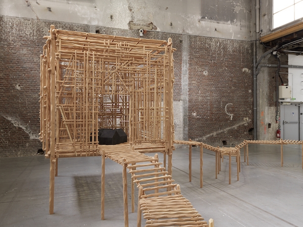 Vue d'exposition, La redite en somme, ne s'amuse pas de sa répétition singulière de Sara Favriau - Galerie Wilson - Palais de Tokyo
