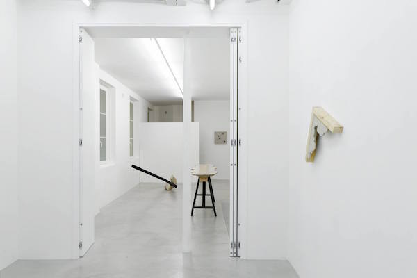 Benjamin Sabatier Vue d'exposition One piece at a time Galerie Bertrand Grimont