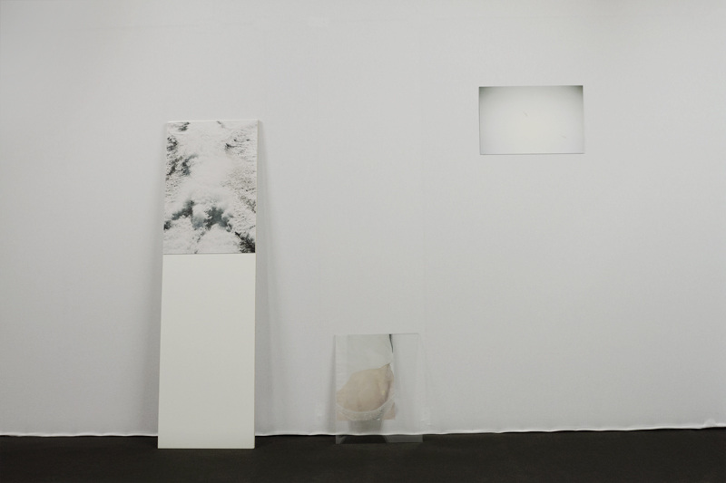 White Trash - stand des éditions Point Contemporain - YIA Art Fair #06 Bruxelles avril 2016. Photo : Rebekka Deubner
