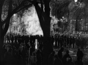 Thomas Lévy-Lasne, Manifestation 01, 2016. Fusain sur papier 56x76cm