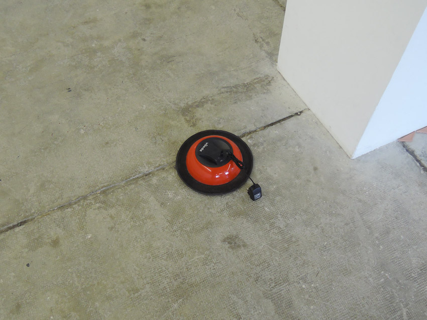 Luca RESTA, Liste #2 (collection de bruits (2004 - /)), vue de l’exposition Hasards Heureux à la Galerie de la Salle des Machines (Friche la Belle de Mai), juin 2016
