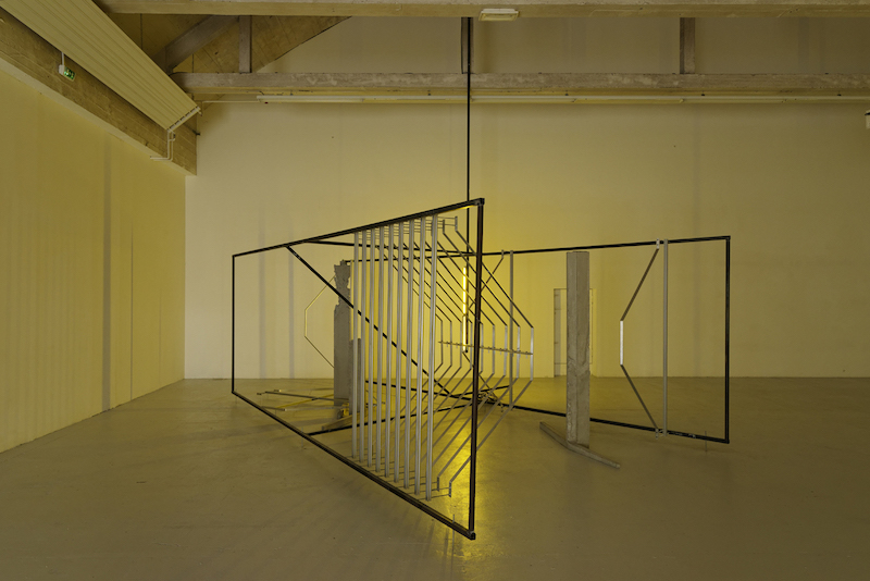 YIA ART FAIR #07 (Paris, Le Carreau du Temple). Andrés Ramirez, 63.193(x), Elleipsis through full light, 2016 Production Passerelle Centre d'art contemporain, Brest, exposition « Naturally Obscure ». Courtesy de l'artiste et Galerie Escougnou-Cetraro, © photo Aurélien Mole (Courtesy Galerie Escougnou-Cetraro)