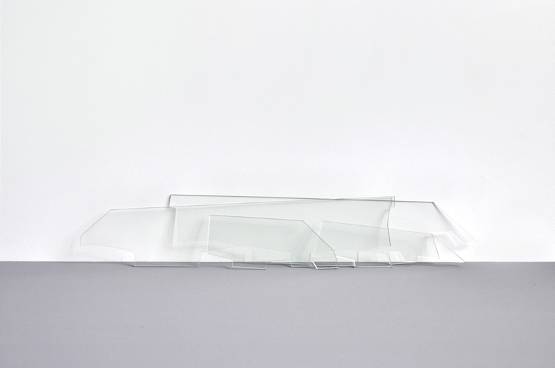 Le ciel, même, 2014 Verre découpé, dimensions variables, courtesy Galerie PA I Plateforme de création contemporaine