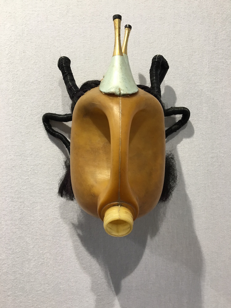 Tchigan de Romuald Hazoumè (October Gallery, Londres)