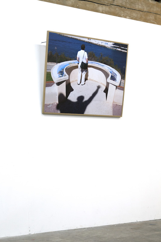Mathilde Geldhof, État océanique # 1 - le surgissement, 2016, 120 cm x 145 cm, tirage numérique. Vue de l’exposition Crête à creux, novembre 2016. © Mathilde Geldhof