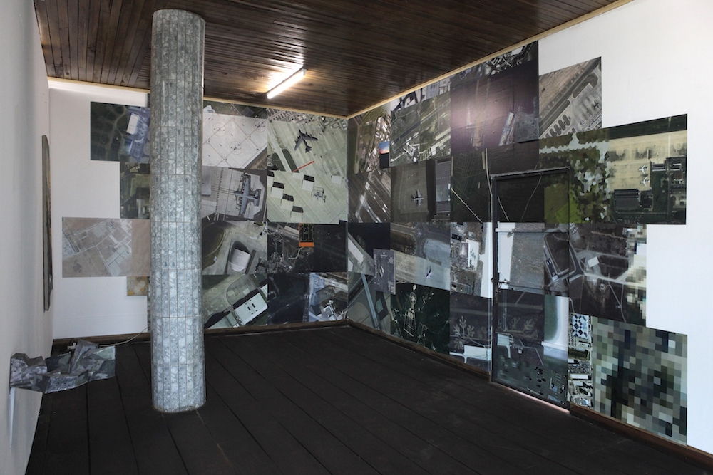 Alain Josseau - Vue de NEWWWAR. IT’S JUST A GAME ? exposition annuelle de Bandjoun Station, Cameroun