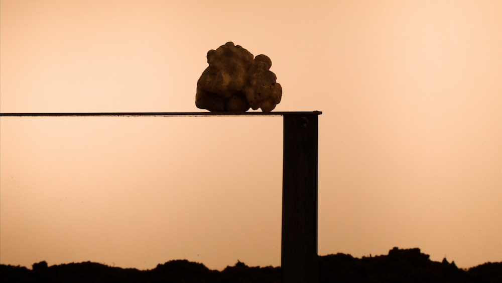 Rebecca Digne, extrait vidéo Climats, 2014. Courtesy Escougnou Cetraro