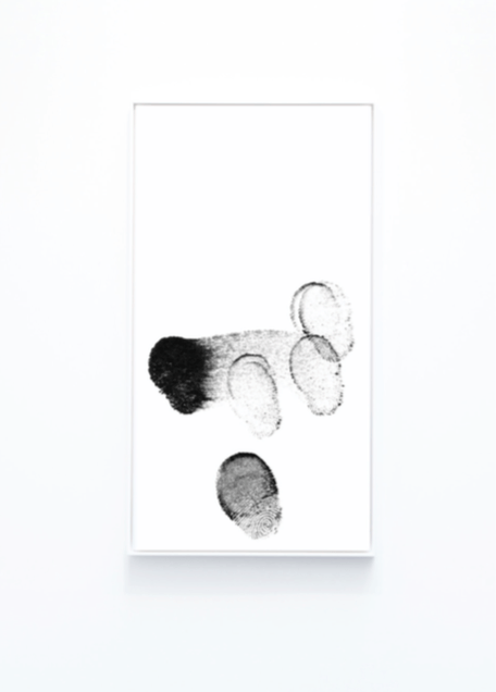 Evan Roth, Unlock #2, 2016. Tirage Lambda collé sur Dibond et sous verre acrylique, cadre de l’artiste 184 x 110 x 9 cm. Courtesy de l’artiste.