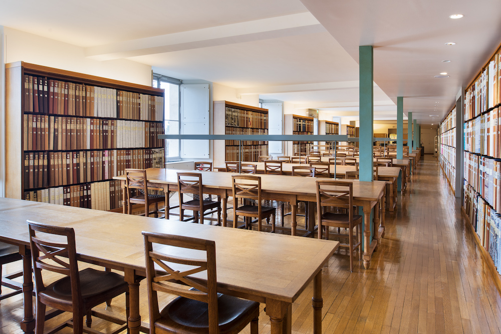 Mehryl Levisse - De l'importance du Motif. Jules Maciet ou l'utopie du classement - Bibliothèque des Arts décoratifs. Photo Martin Argyroglo