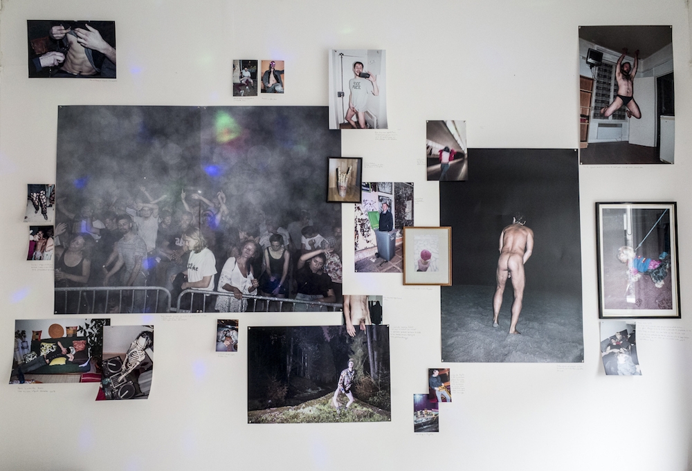 Robin Lopvet, vue d'exposition La ballade des dépendances inhabituelles, Capsule Galerie Rennes