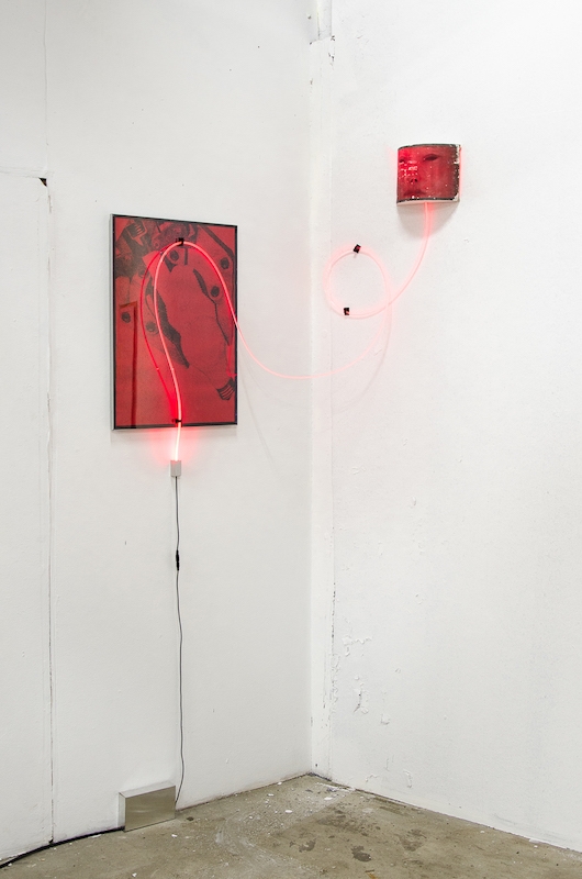 Jonathan Vidal, Programmed for love (music theme) - Tirage jet d’encre, fibre optique, impression sur tissu, bois 2018