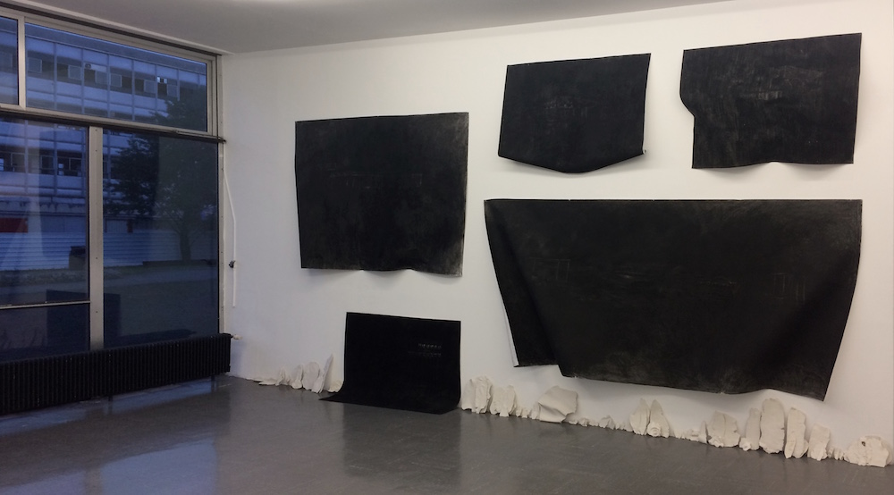 Claire Georgina Daudin, Vue de l'exposition PEAUX DES MURS, INSA Lyon, 2018.
