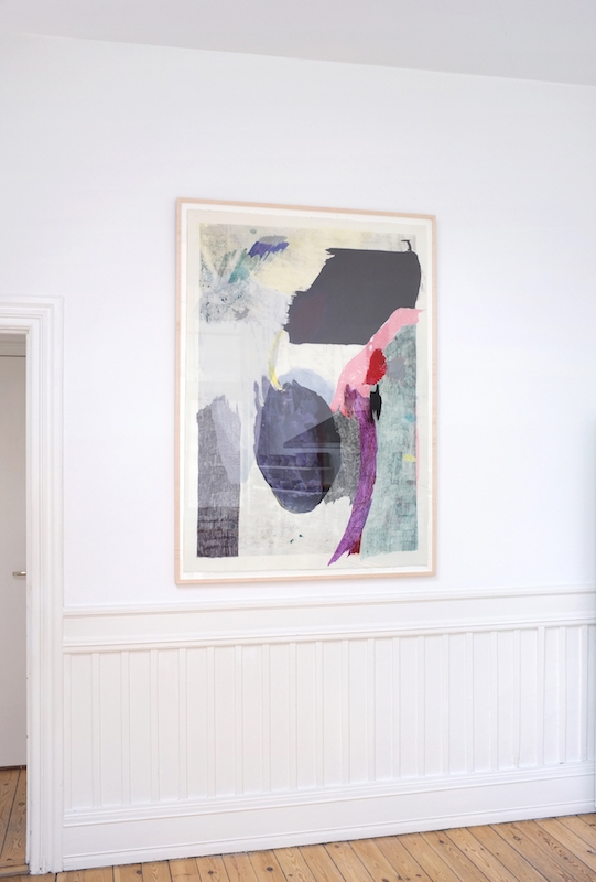 Côme Clerino, VERSO TROIS, 2018. Vue exposition Voir au verso Transfer, acétone, stylo à bille, encre de stylo à bille crayon de couleur, sérigraphie, feutre, pastel, bâton à l’huile, acrylique, collage et mine graphite sur papier, 140 x100 cm, 2017