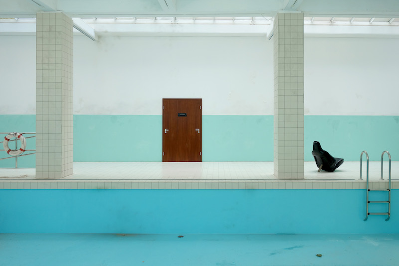 Installation view Elmgreen & Dragset © Courtesy Whitechapel Gallery. Photo: Jack Hems