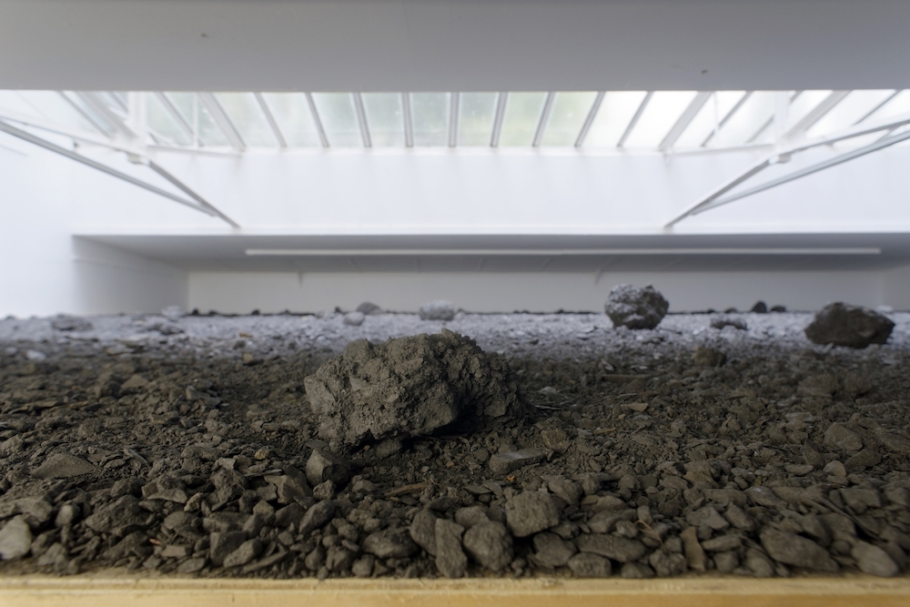 Vue de l'exposition Fusions froides de Pauline Lavogez, Galerie du Crous de Paris, septembre 2018 Photo © Aurélien Bacquet