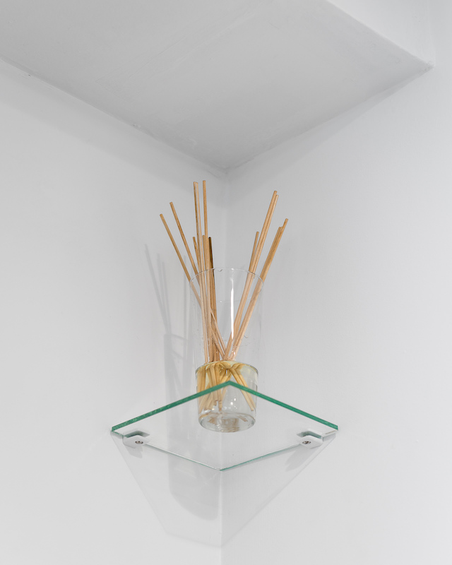 Vue de l'exposition Roman Moriceau, Our exquisite replica of « eternity », Galerie Derouillon Paris. Photo Grégory Copitet