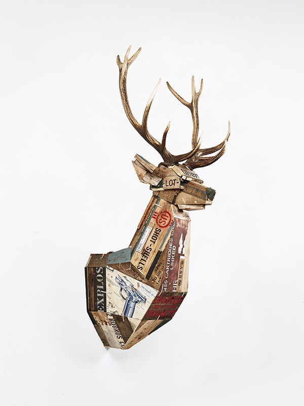 Dimitri Tsykalov, MASSACRE IV, 2015. Wooden ammunition boxes, targets, antlers, 140 x 60 x 63 cm. Collection particulière