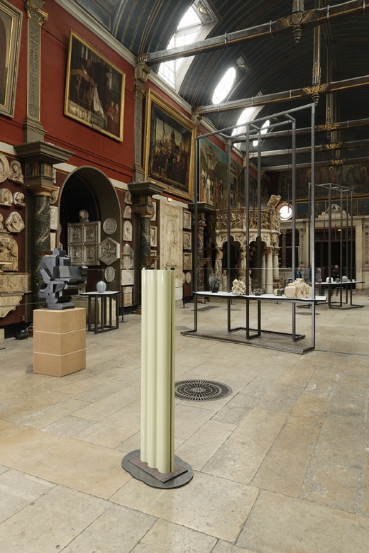 Exposition Formes Limites Commissaire et scénographe : Jessica Boubetra Artistes présentés : Philippe Barde, Karen Bennicke, Emmanuel Boos, Pia Camil, Tony Cragg, Ceràmica Cumella, Martine Damas, Richard Deacon, Helen Marten, Koyo Matsui, Ryo Mikami, Emilie Pedron, Bettina Pousttchi, Lucie Rie, Fumio Shimada, Ettore Sottsass, Takashi Tanaka, Makoto Toyofuku, Kato Toyohisa, Marc Uzan, Elise Vandewalle, Betty Woodman, Naoki Yamamoto Crédit photographique : Aurélien Mole