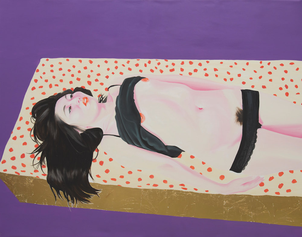 Frédéric Léglise, Eunji on her bed, 2013. Huile et feuille d’or sur toile, 114 x 146 cm. Courtesy Frédéric Léglise.