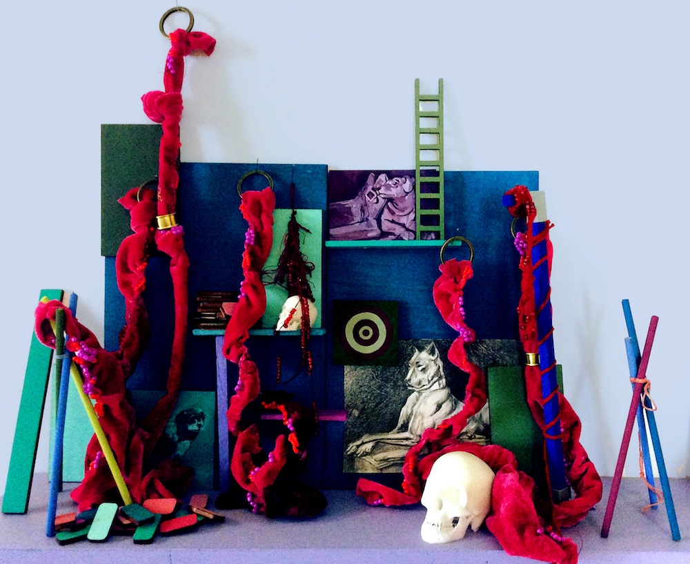 Claire Vaudey, Sans titre, bois, dessin, peinture, impression 3D, tissus. Exposition « Allée des Sphinx » avec Julien Deprez, Vanina Langer, Romain Trinquand, Claire Vaudey jusqu’au 25 Août 2019 au Louxor Paris