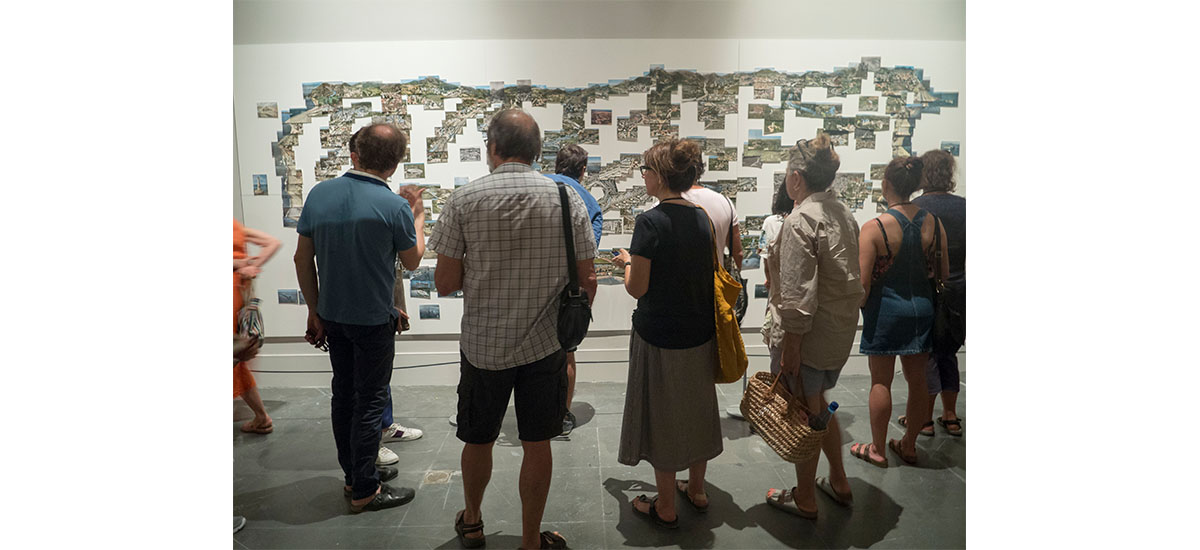 Le partage de l’image : iconographie de la carte postale et anthropologie du visuel