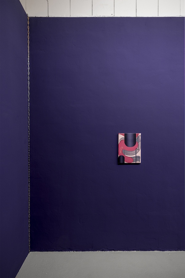 Vue de l'exposition personnelle "Shiny Shiny" de l’artiste Anna Nero, à She BAM!, Leipzig