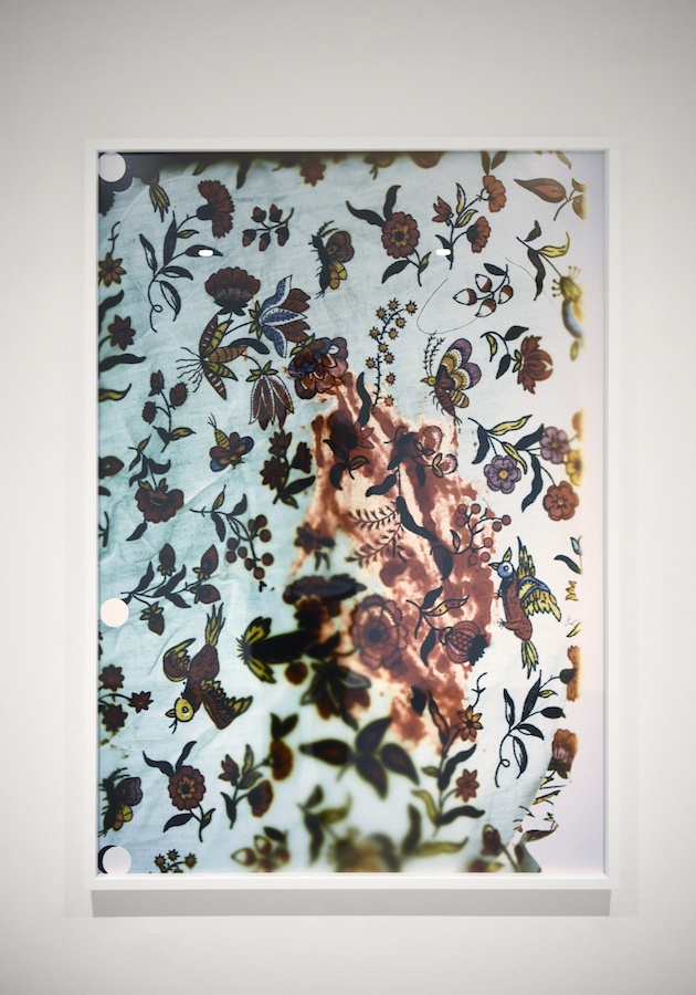 Vue d'exposition Les Chemises de mon père de Baptiste Rabichon au CACN - centre d’art contemporain de Nîmes Courtesy artiste Photo CACN