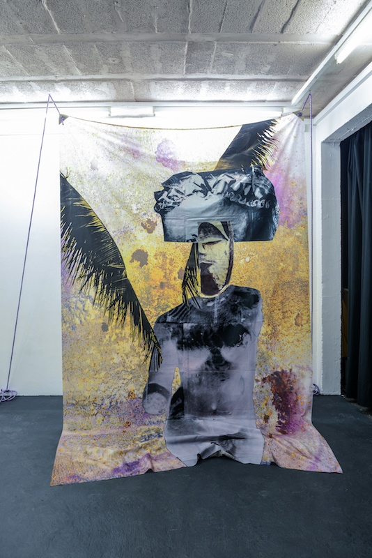 Vue d'exposition Bal Violon de Raphaël Barontini Espace 29, Bordeaux Photo Wang Yiyang