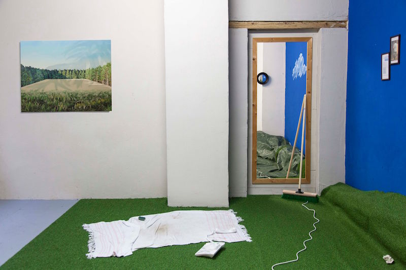 Vue d'exposition THROUGH THE WINDOWS. Photo et courtesy artistes