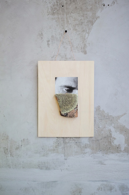 Ícaro Lira, Sans titre | 2019 bois, terre cuite, mousse, photographie 42 x 22,5 cm. Courtesy et photo Salle Principale
