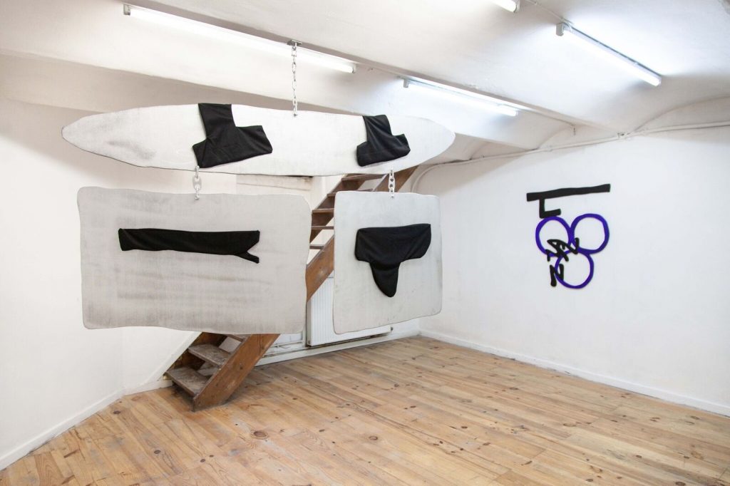 Vue d'exposition "Former la langue" de Jordan Madlon COHERENT Bruxelles Photo Alice Pallot