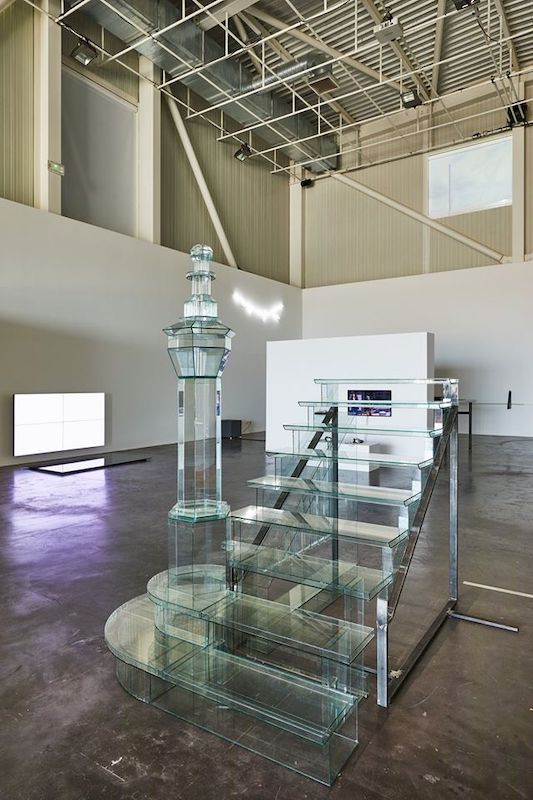 Benoît Jacquemin, Psycho's Stairs (1er plan) - Vue de l'exposition SIGNAL - espace(s) réciproque(s) Friche la Belle de Mai, Marseille Photo Jean-Christophe Lett
