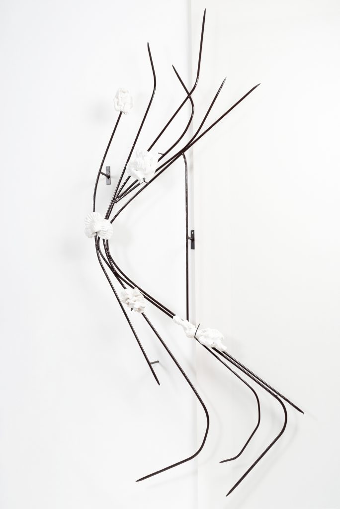 CRISLEN - 220/80/15 cm - Steel, ceramic, resin - 2020