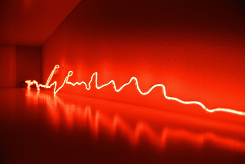 Alexandra Sá, San Andreas simple A, n°1/4, 2020, Néon-variateur, 14x130cm