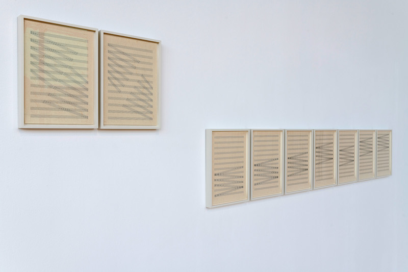 Tectonic Score, dessins sur papier encadrés, 2019. ©Frac Alsace, 2020, ©Jeongmoon Choi. Photo : Pierre Rich.