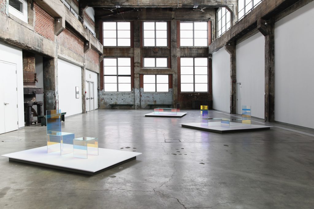 Vikky Alexander, Nordic Rock, Vue de l’exposition / Exhibition view, Fonderie Darling, 2020 © Simon Belleau