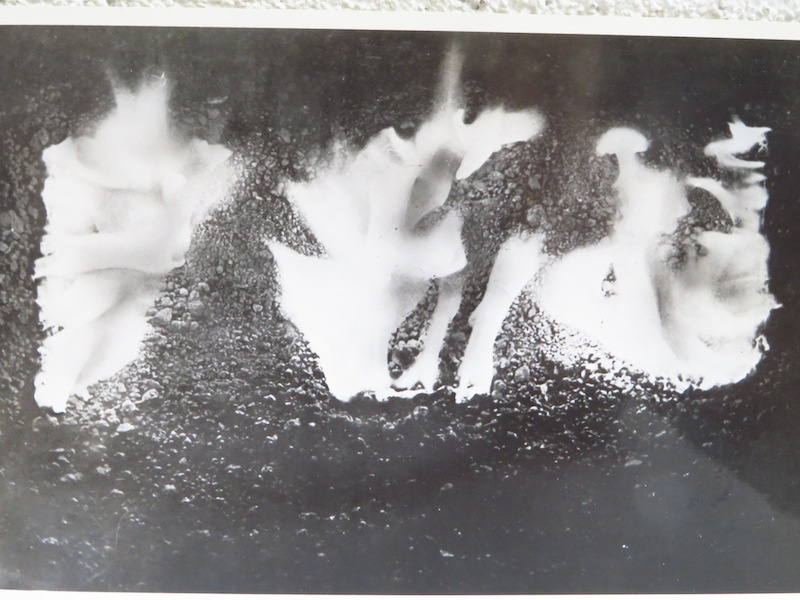 Wanda Mihuleac, Feu, poème tautologique, 1974-1978, reproduit dans le livre Motem, paru en France en 1992