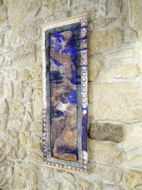 Antinea Jimena, Corteza de luna encres sur papier amate «calado», 120 x 40 cm, 2015