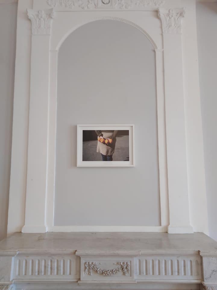 Vue de l'exposition S’en aller chercher » de Géraldine Lay réalisée dans le cadre de sa résidence de création au Centre d’art Caza d’Oro Le Mas d'Azil Photo Pauline Chaboussou