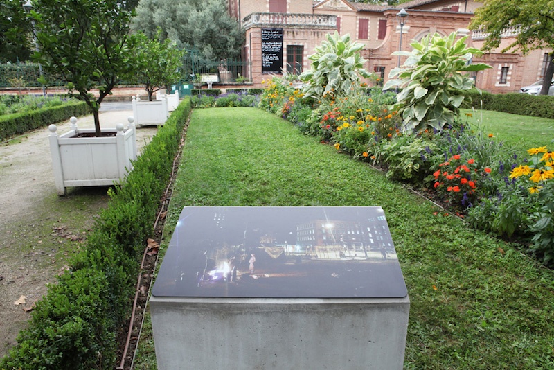 vue de l'exposition « Si c'est pour les gens, ça doit être beau », dit-elle, de Jeremiah Day, centre d'art Le Lait, 2020, Albi (FR), photo Phœbé Meyer