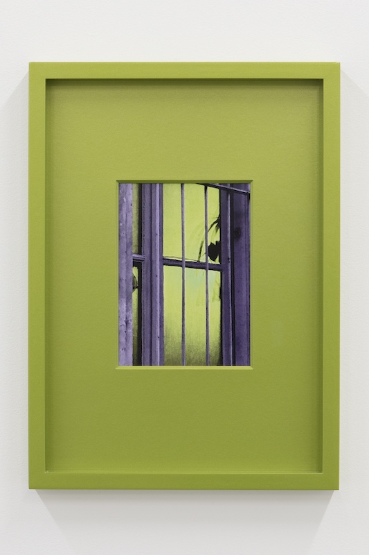 Hubert Marot, RDC (Verde acido), 2020 C-print dans cadre d’artiste 30 x 42 cm