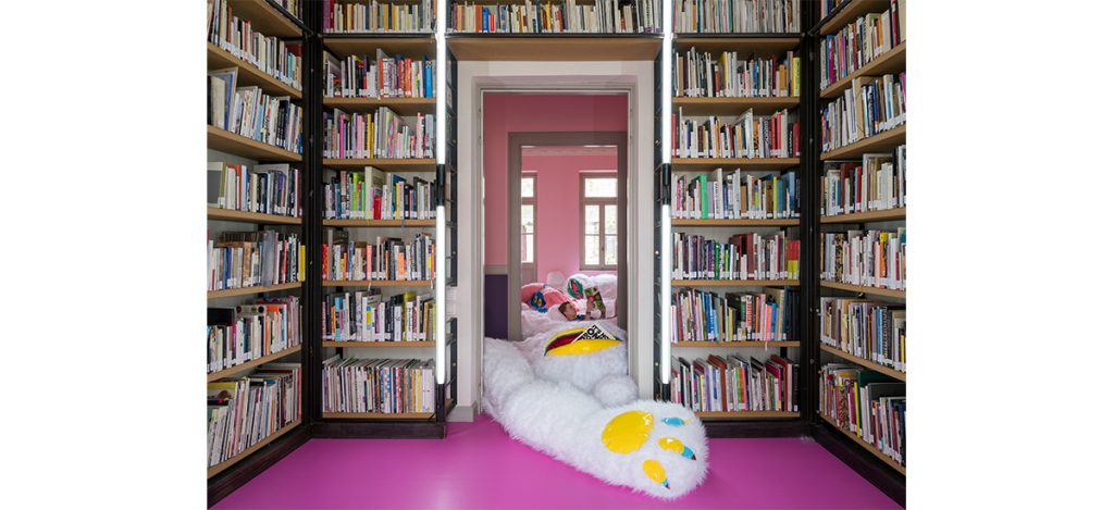 #TextMe, Fluffy Library, Antigoni Tsagkaropoulou. Photo Panos Kokkinias