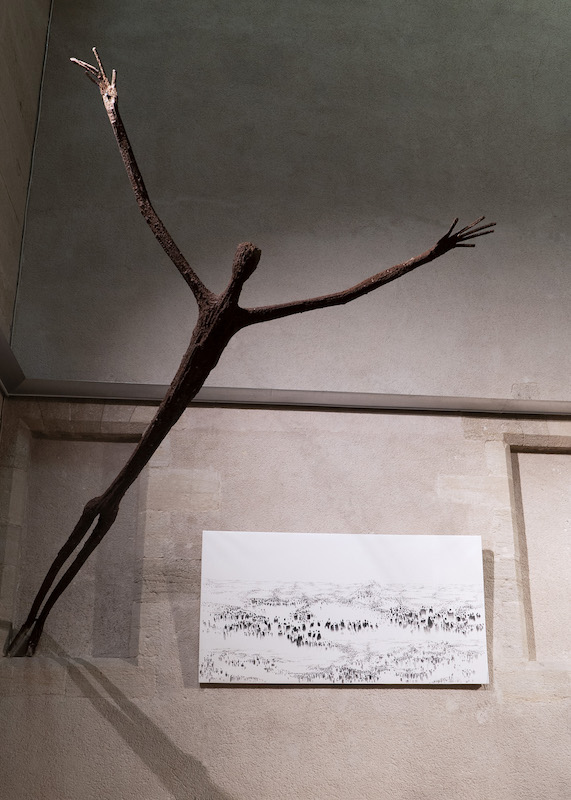 Vue exposition « Trajectoires » de Sybille Friedel et Ndary Lo, Chapelle du Collège de Carpentras