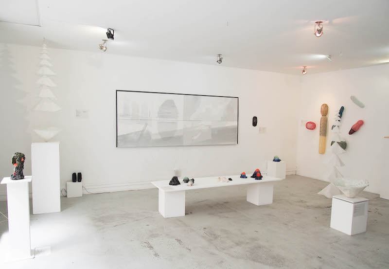 Vue de l'exposition collective Paysages tactiles, Mémoire de l’Avenir, Paris