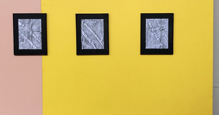 « THÈME : DANS UN APPARTEMENT. »
