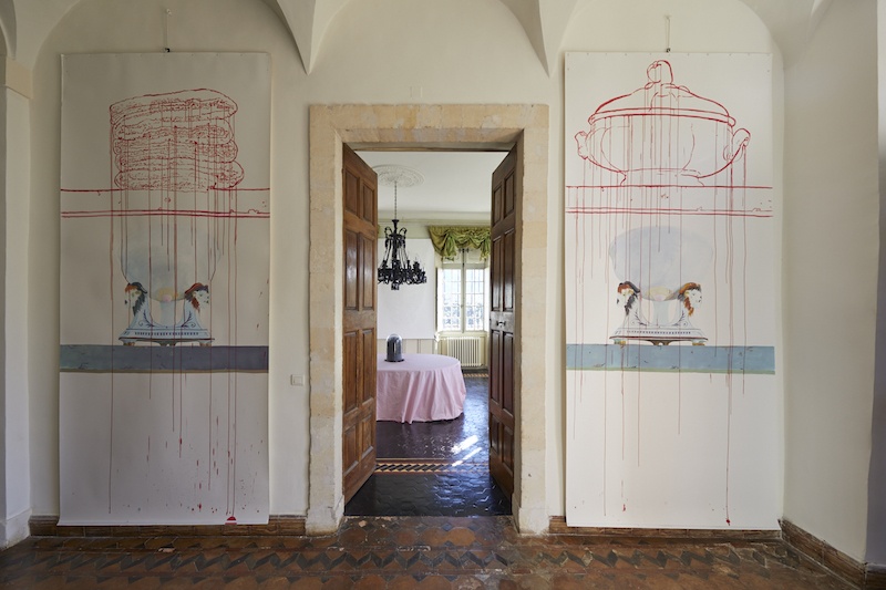 Vue de l'exposition Détournements et contournements de Ghislaine Portalis, Hôtel de Tingry, Ménerbe - Crédit photo : Kamila Régent