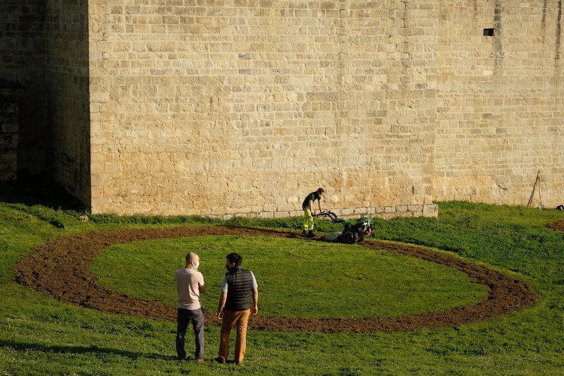 Vue de l’installation «culture agissante #1», La cuisine, centre d’art et de design, 2021, Image ©Tomas Matauko