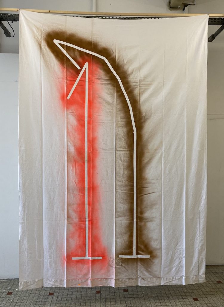 Michel Dector, S.G., 2021, peinture aérosol sur drap ancien 200 X 280 cm